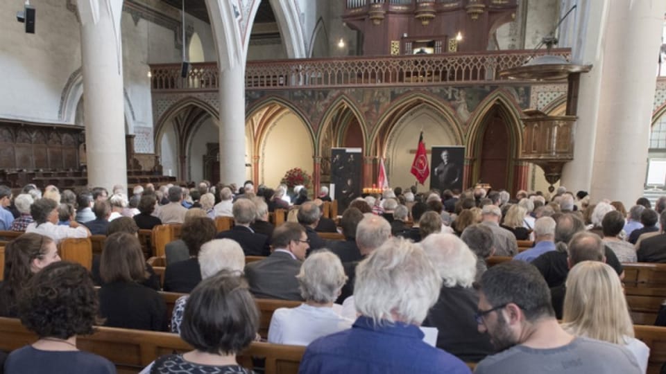 Eine Trauerfeier in der Französischen Kirche in Bern