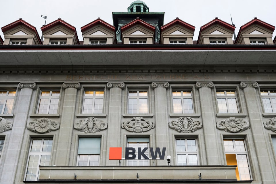 Der Kanton Bern behält mindestens 51 Prozent der Aktien am Energiekonzern BKW AG.