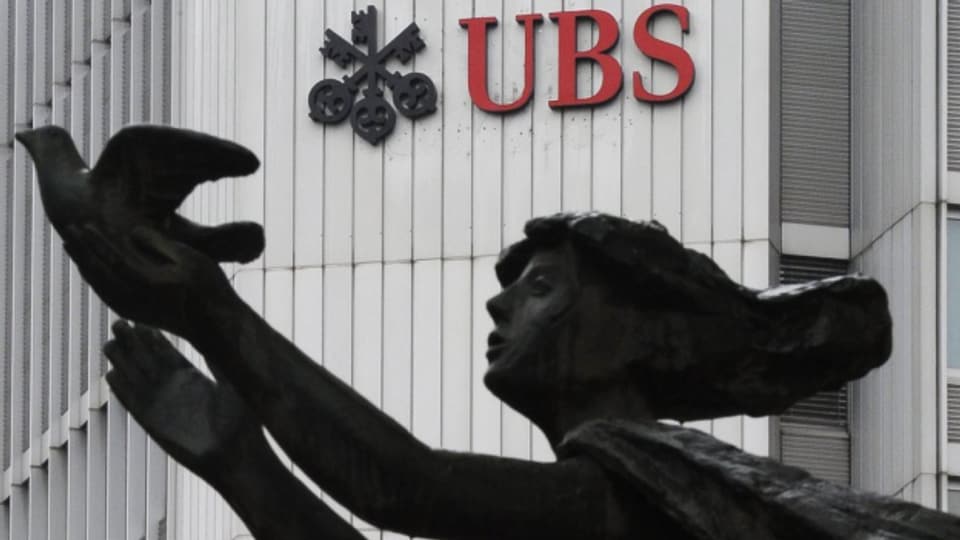 UBS lagert 600 Arbeitsplätze aus Kostengründen von Zürich nach Biel aus.