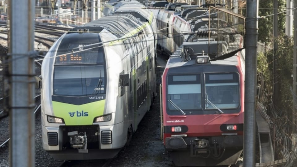 Die BLS und die SBB streiten sich um Bahnlinien.