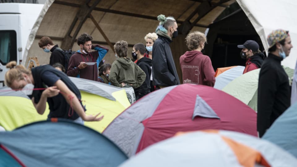 Ein Zeltlager auf dem Bundesplatz – Klimabewegung möchte die ganze Woche bleiben