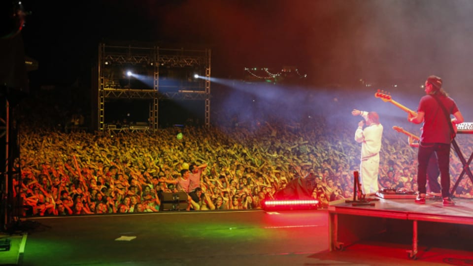 Bühne, Musik und Publikum gibt es keine: Beim Ghost-Festival sind nur die Ticketpreise real