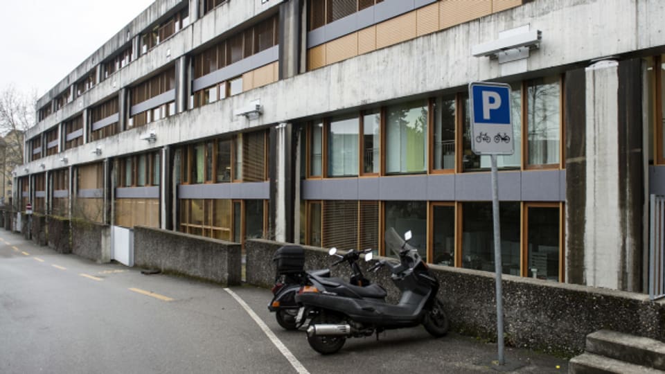 Wegen des Schimmelpilzes muss das Gebäude des Frauenspitals fast bis auf den Rohbau zurückgebaut werden.