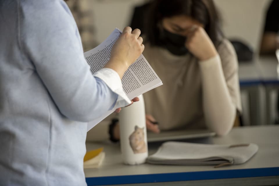 Im Kanton Bern unterrichten vermehrt Lehrpersonen ohne Diplom.