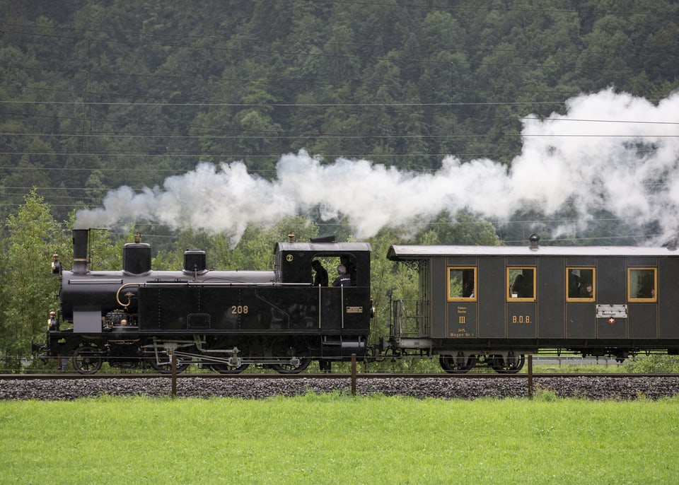 Die Brünig-Dampfbahn muss den Betrieb wegen Trockenheit einstellen.