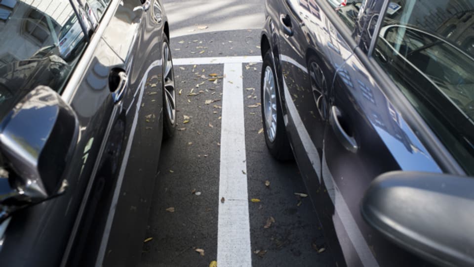 Streit um Parkplatz-Gebühren: Was kostet eigentlich so ein Parkplatz?