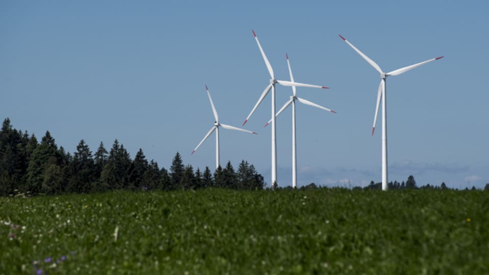 Projekte zur Windenergie werden im Kanton Freiburg für den Moment gestoppt.