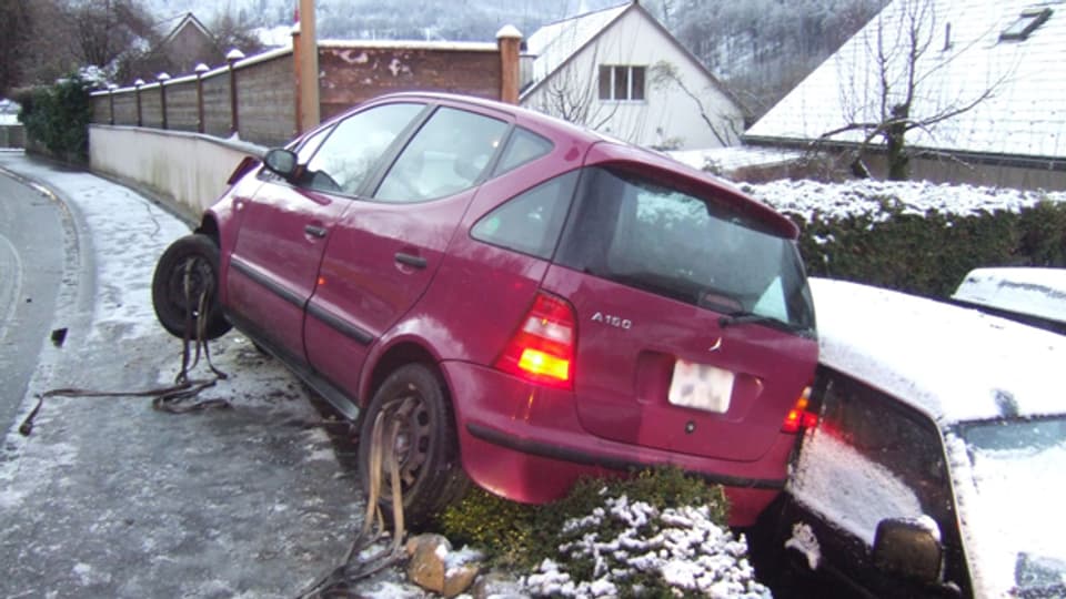 Unfall auf Glatteis in Duggingen - Der Winter sorgte in der ganzen Region für prekäre Strassenverhältnisse