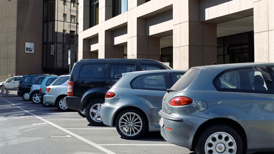 Bei neuen Wohnüberbauungen sollen Parkplatz-Vorschriften gelockert werden.