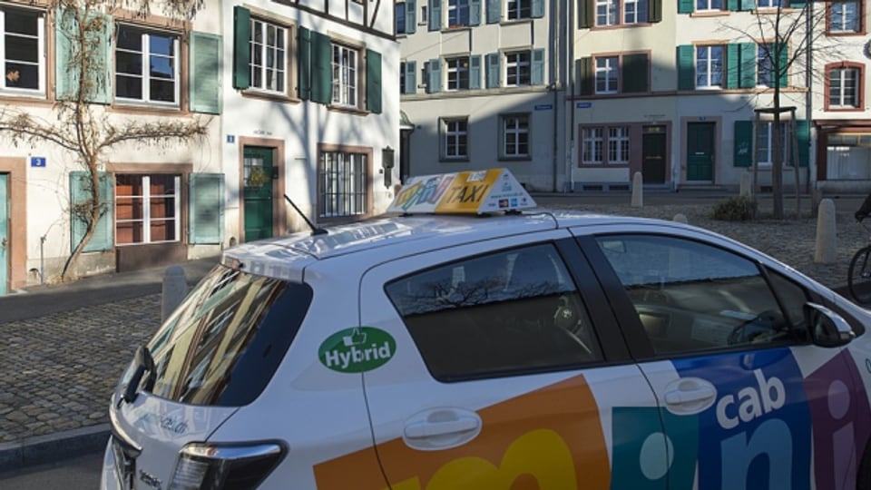 Auch über die Zahl der Taxis in Basel wird diskutiert