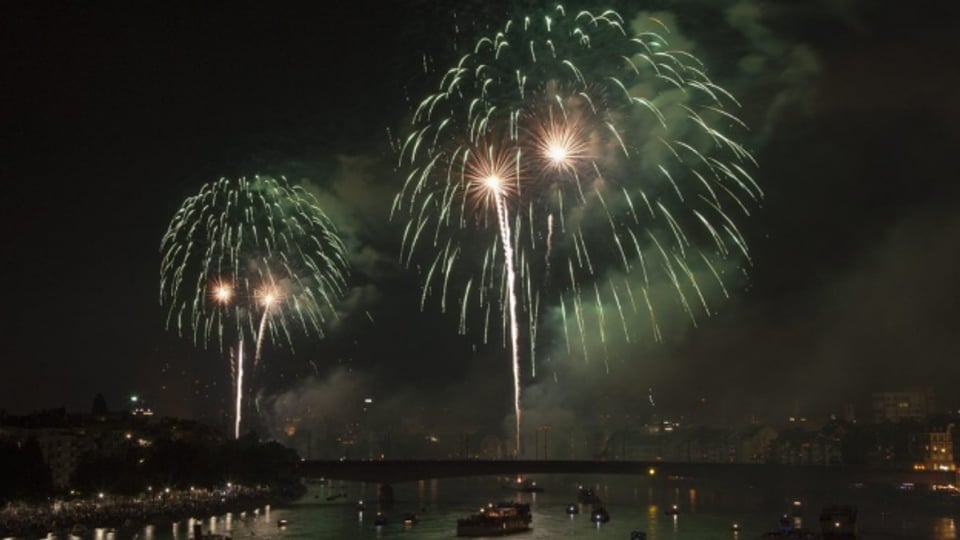 Auch in diesem Jahr: Feuerwerk über dem Rhein