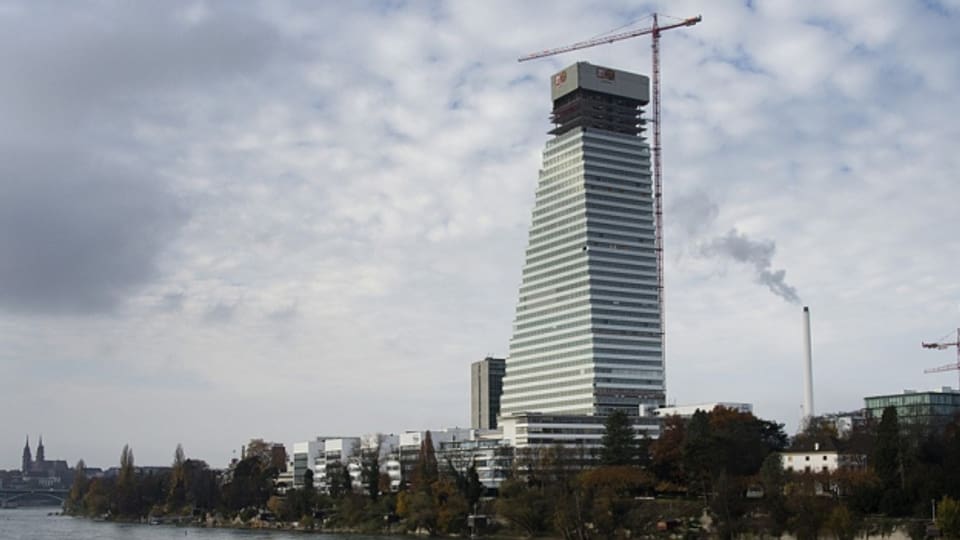 Ist nicht zu übersehen: der 175 Meter hohe Roche-Turm