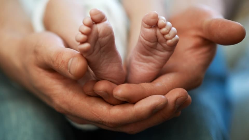 Wieviel Zeit sollen Männer nach der Geburt für ihr Neugeborenes vom Staat bekommen?