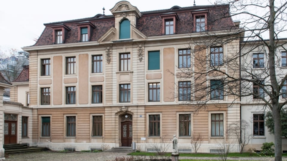 Das Hauptgebäude der Musik-Akademie steht seit über 100 Jahren am Leonhardsgraben.