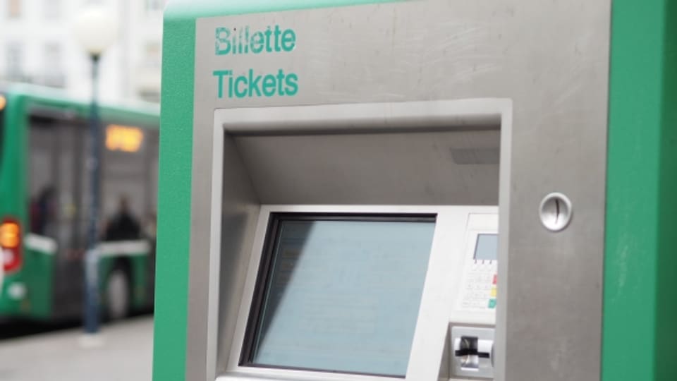 Die beiden Automaten am Euroirport verweigern immer wieder ihren Dienst bei Kartenzahlungen