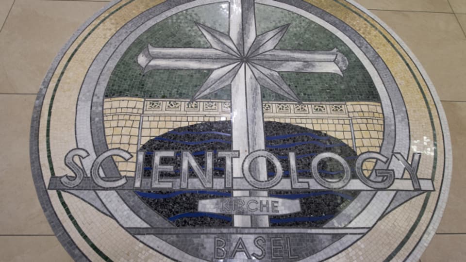 Der Nachhilfeunterricht findet im Zentrum von Scientology in Basel stat