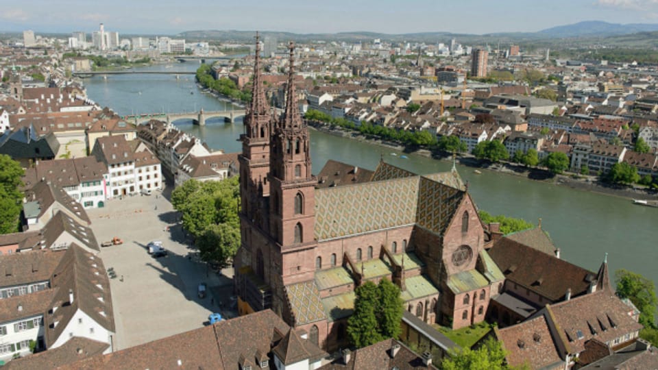 Das Basler Münster könnte künftig tageweise geschlossen bleiben