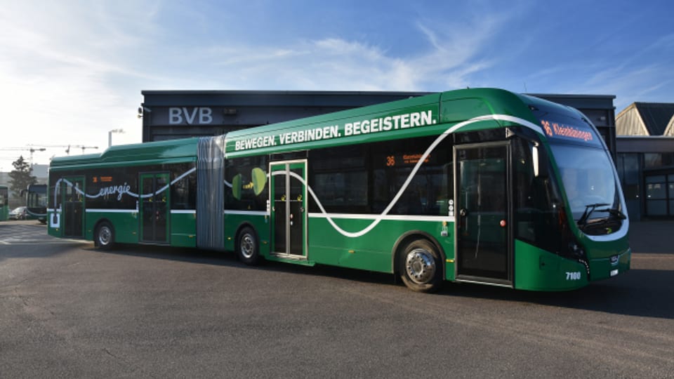 Bereits jetzt fahren in Basel testmässig ein paar elektrische Busse.