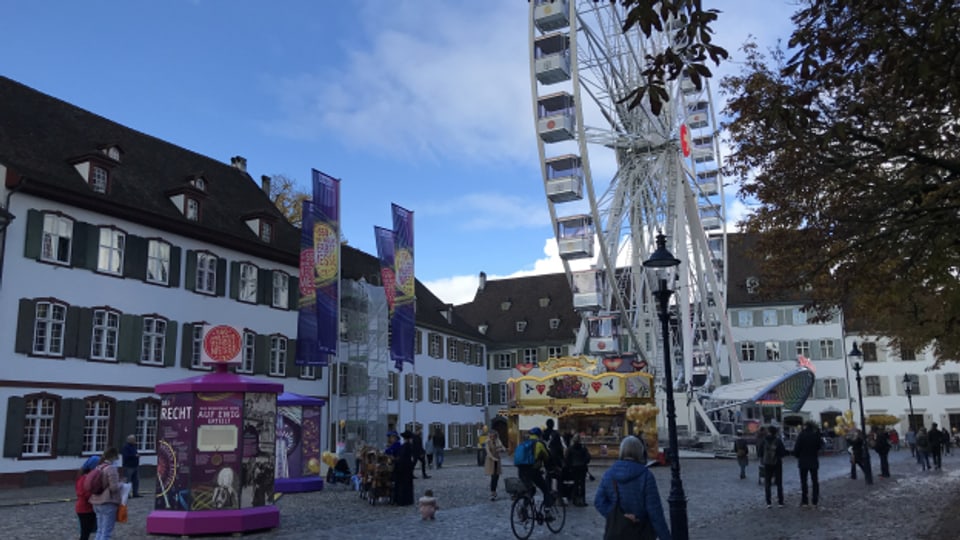 Trotz abgesagter Herbstmesse steht in Basel wieder ein Riesenrad