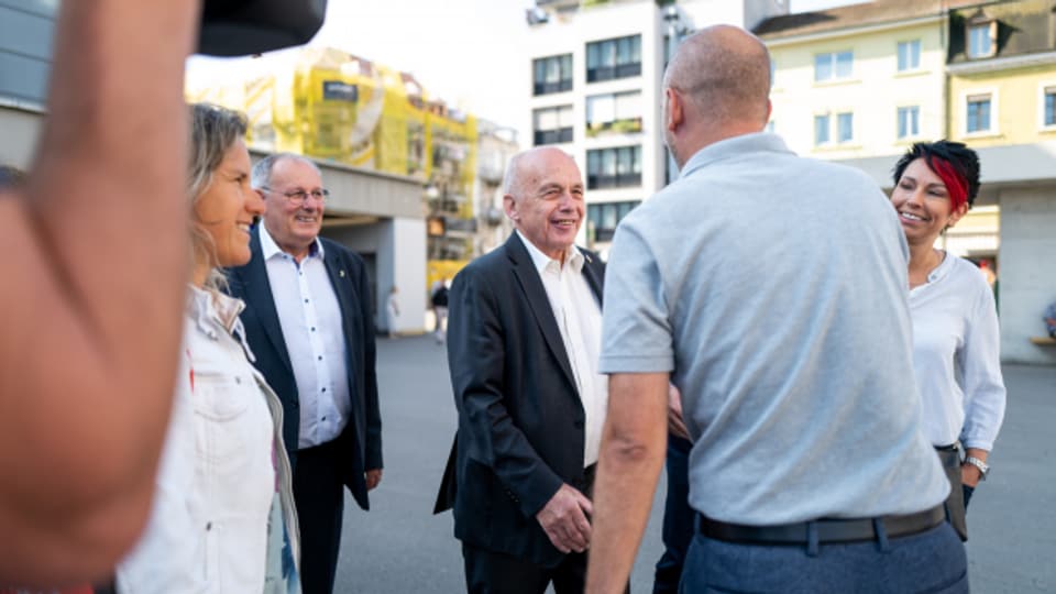 SVP-Grössen wie Bundesrat Ueli Maurer oder Magdalena Martullo-Blocher waren am Samstag früh in Basel vor Ort.