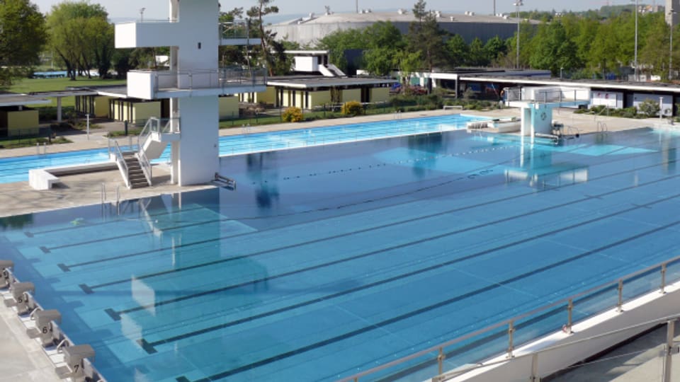 Ein 50-Meter Schwimmbecken gibt es in Basel nur im Freien.