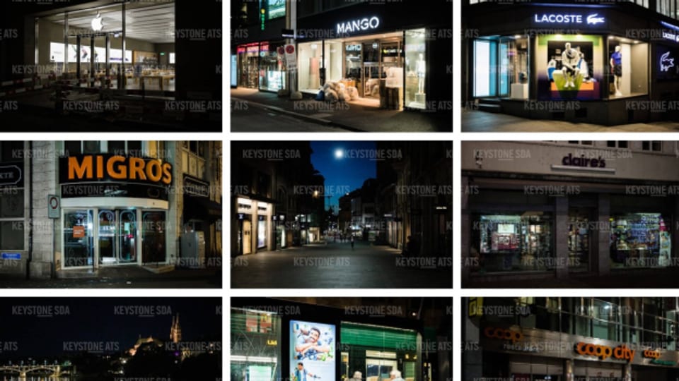 Strom sparen - viele Unternehmen in der Basler Innenstadt haben ihre Schaufensterbeleuchtung abgestellt.