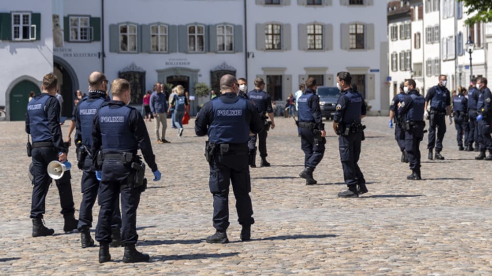Basler Polizisten sind sehr oft im Einsatz.