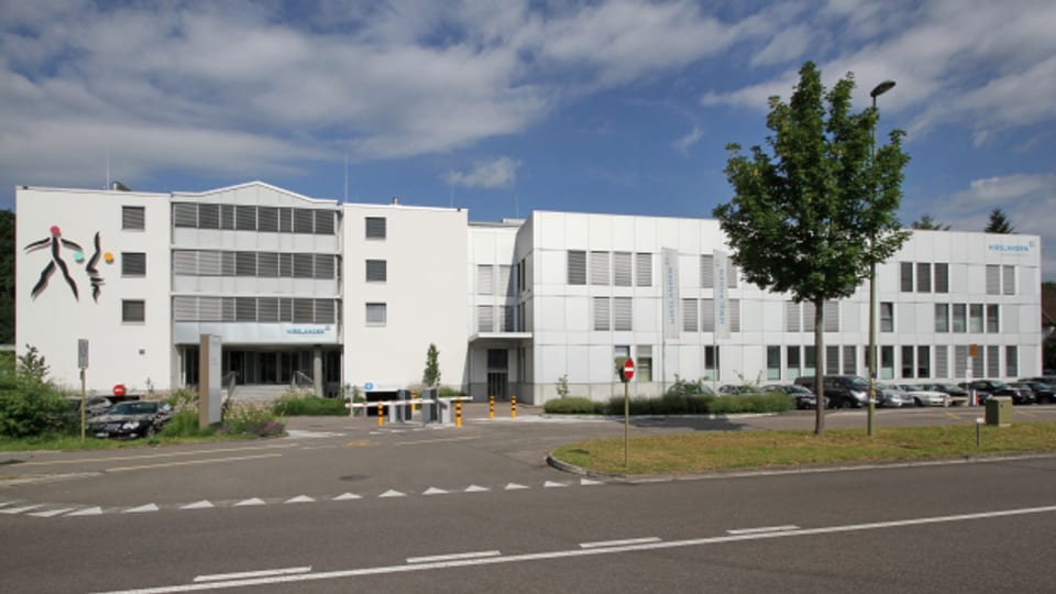 Die Birshof Klinik in Münchenstein ging juristisch gegen den Einstellungsstopp für Ärtz:innen vor  - und bekam vor Gericht Recht.