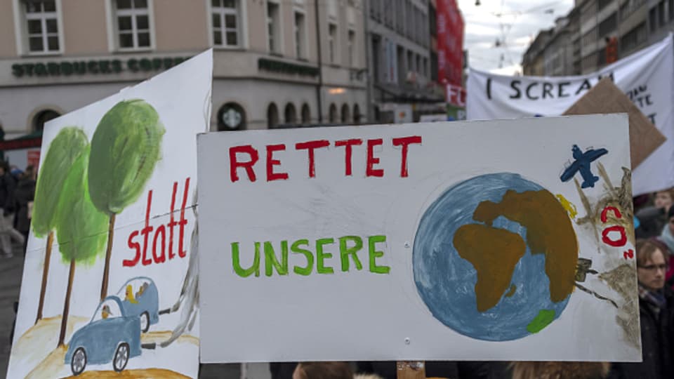 Der Klimastreik will verhindern, dass in Muttenz fossiles Flüssiggas produziert wird.