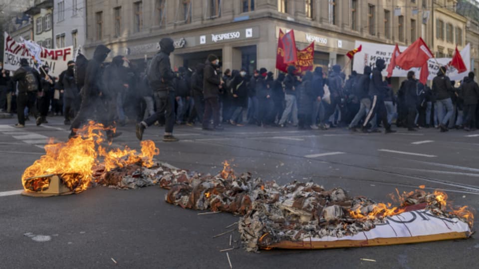 Eskalierenden Demonstrationen sorgen in Basel immer wieder für Diskussionen.