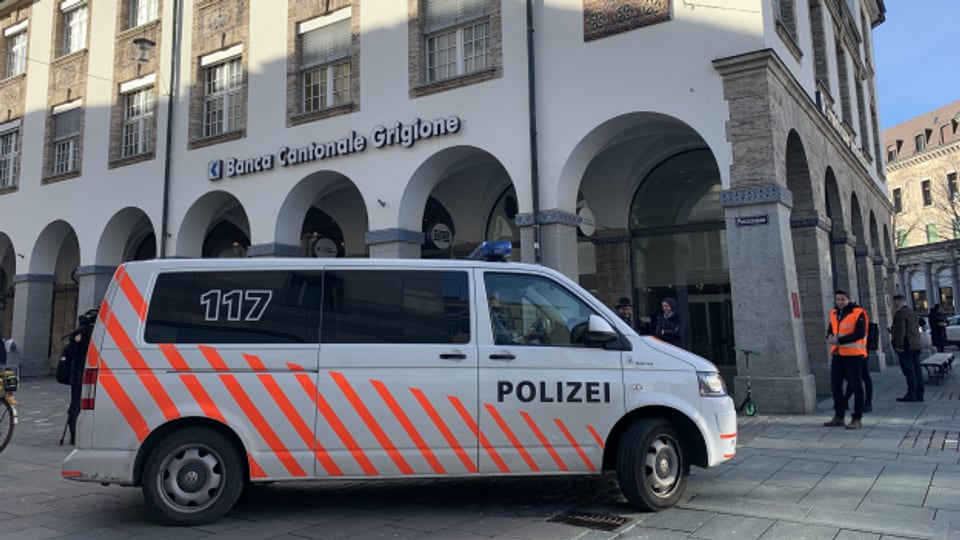Im Hauptsitz der Graubündner Kantonalbank in Chur kam es zu einem Überfall.