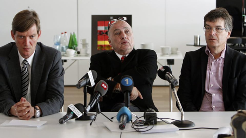 FCL-Präsident Mike Hauser, Hauptinvestor Bernhard Alpstaeg und FCL-CEO Thomas Schönberger nach einer Aussprache