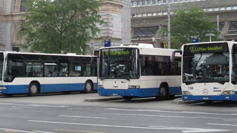 Die Busse der vbl transportierten 2012 soviele Passagiere wie noch nie.