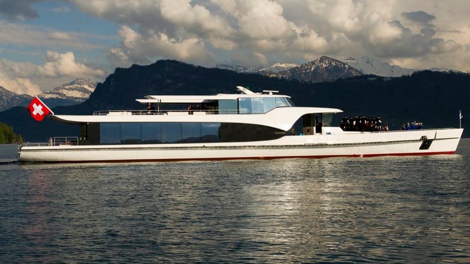Die Yacht Saphir darf auch in Zukunft beim Schweizerhof halten.