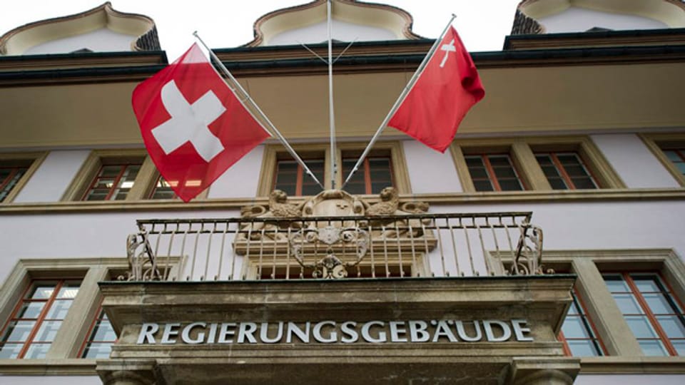 Die Sparvorschläge aus dem Schwyzer Regierungsgebäude kommen beim Personal nicht gut an.