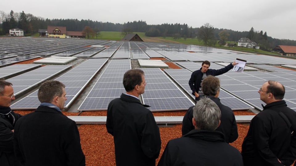 Auf dem Dach der Firma Pistor in Rothenburg ist bereits eine grosse Solaranlage installiert.
