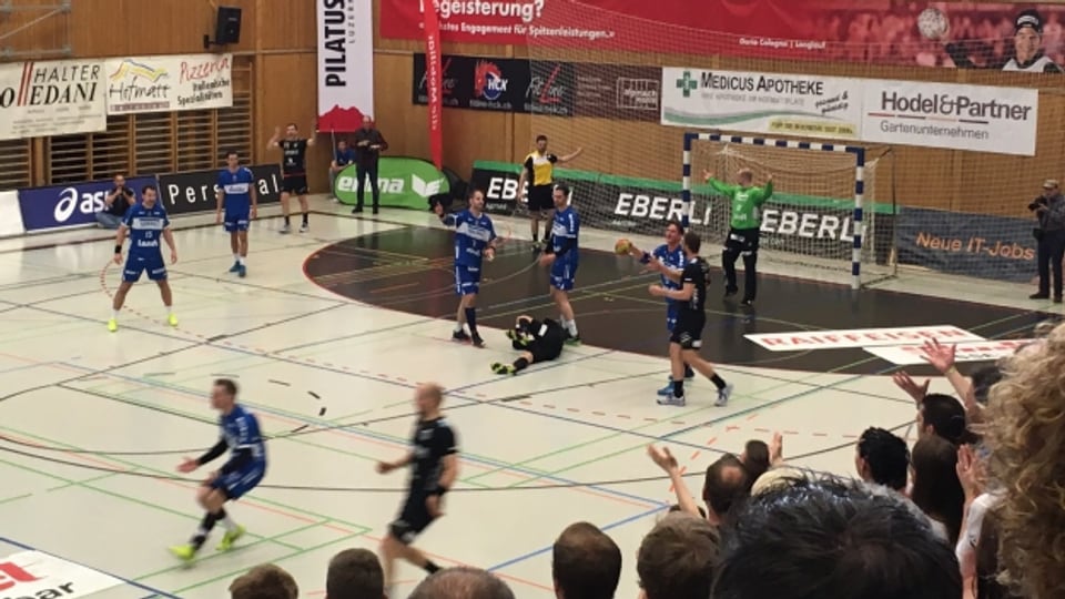 Die Handballer des HC Kriens-Luzern hadern mit einer Entscheidung des Schiedsrichters.
