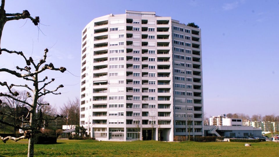 Hochhäuser, wie dieses im Schönbühl, werden die Luzerner wieder beschäftigen.