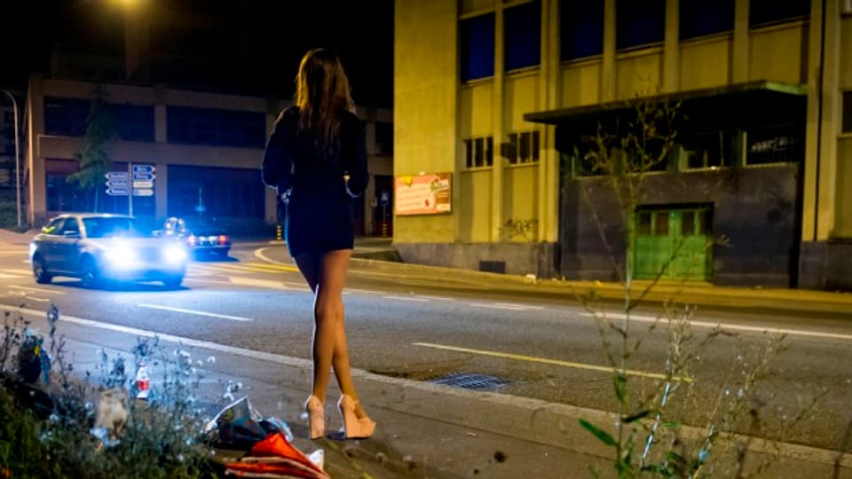 Prostituierte (im Bild eine Frau in Lausanne) müssen in Luzern auf eine Beratung verzichten.
