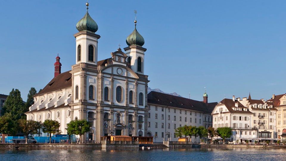 Die Jesuitenkirche in der Stadt Luzern.