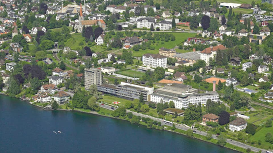 Das Areal des alten Kantonsspitals Zug (Bildmitte unten) gab im Zuger Stadtparlament zu reden.