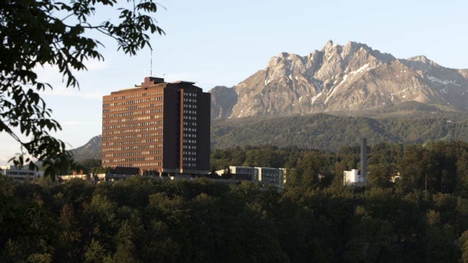 Das Kantonsspital in Luzern soll laut Regierung bis 2030 erneuert werden. Ein neues Kinderspital ist Teil davon.