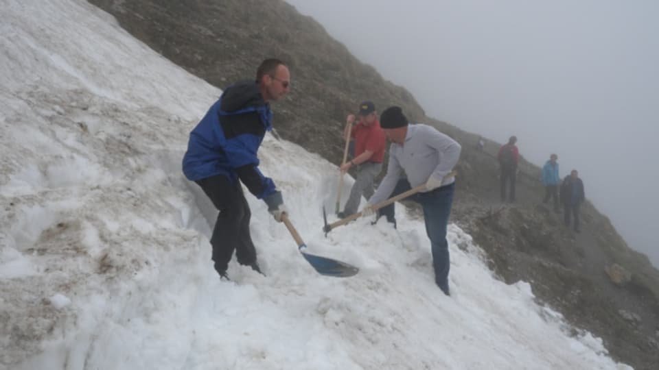 Die freiwilligen «Wegmacher» im Schnee