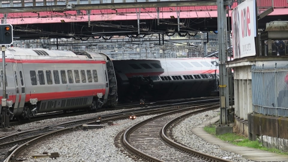 Beim Zugsunglück in Luzern wurden sieben Personen leicht verletzt.