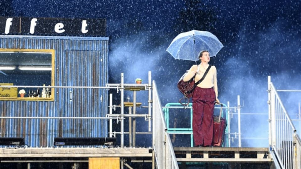 Schon bei der Hauptprobe des Freilichtspiels «Göschenen am Meer» am 29. Juni regnete es in Strömen.