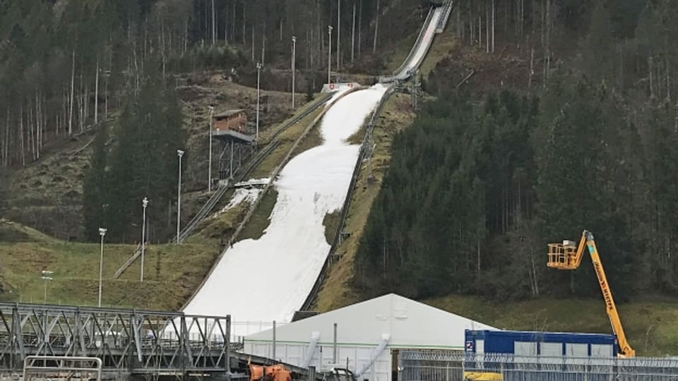 Das Weltcup-Skispringen findet am 15. und 16. Dezember statt. Am 27. und 28. Dezember folgt dann der Continental Cup auf der Titlis-Schanze.