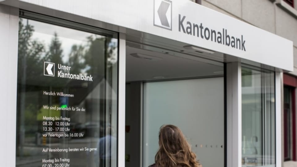 Die Abbaupläne der Urner Kantonalbank werden von Kunden und Gemeinden kritisiert.