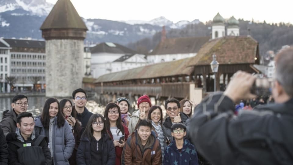Asiatische Touristen in Luzern.