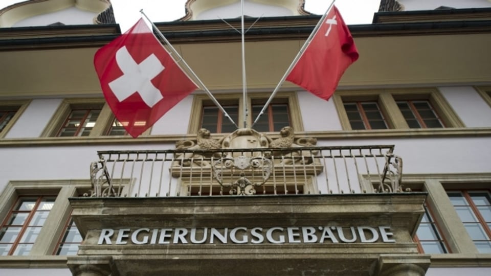 Der Schwyzer Regierungsrat will die Steuern senken.