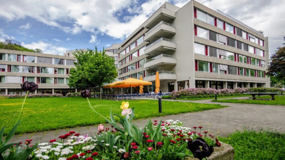 Im Betagtenzentrum Eichhof und vier weiteren Zentren wohnen insgesamt rund 900 Seniorinnen und Senioren.